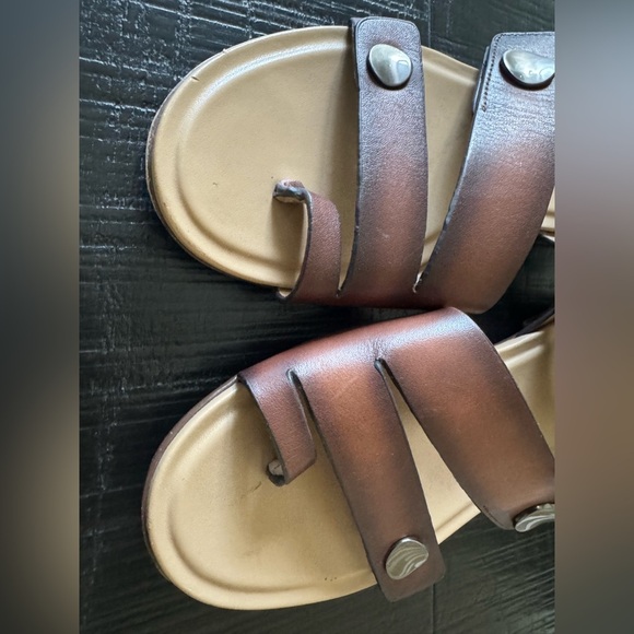 Naturalizer Women's Tassy Flat Gladiator Sandal Brown SZ 8.5 Leather - Picture 7 of 9